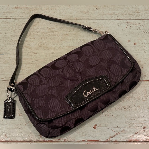 Coach Black Signature C Patent Leather Clutch Small Bag Handbag Tote Wristlet - Picture 2 of 11